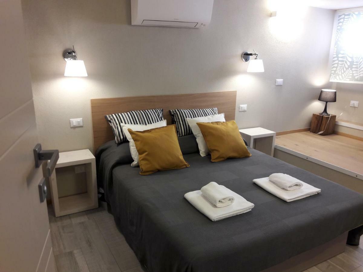 Santa Marta Rooms - เวอนาซซา ภายนอก รูปภาพ